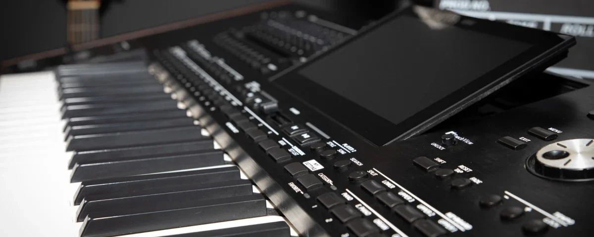 Nova ili polovna Korg klavijatura — šta se više isplati?